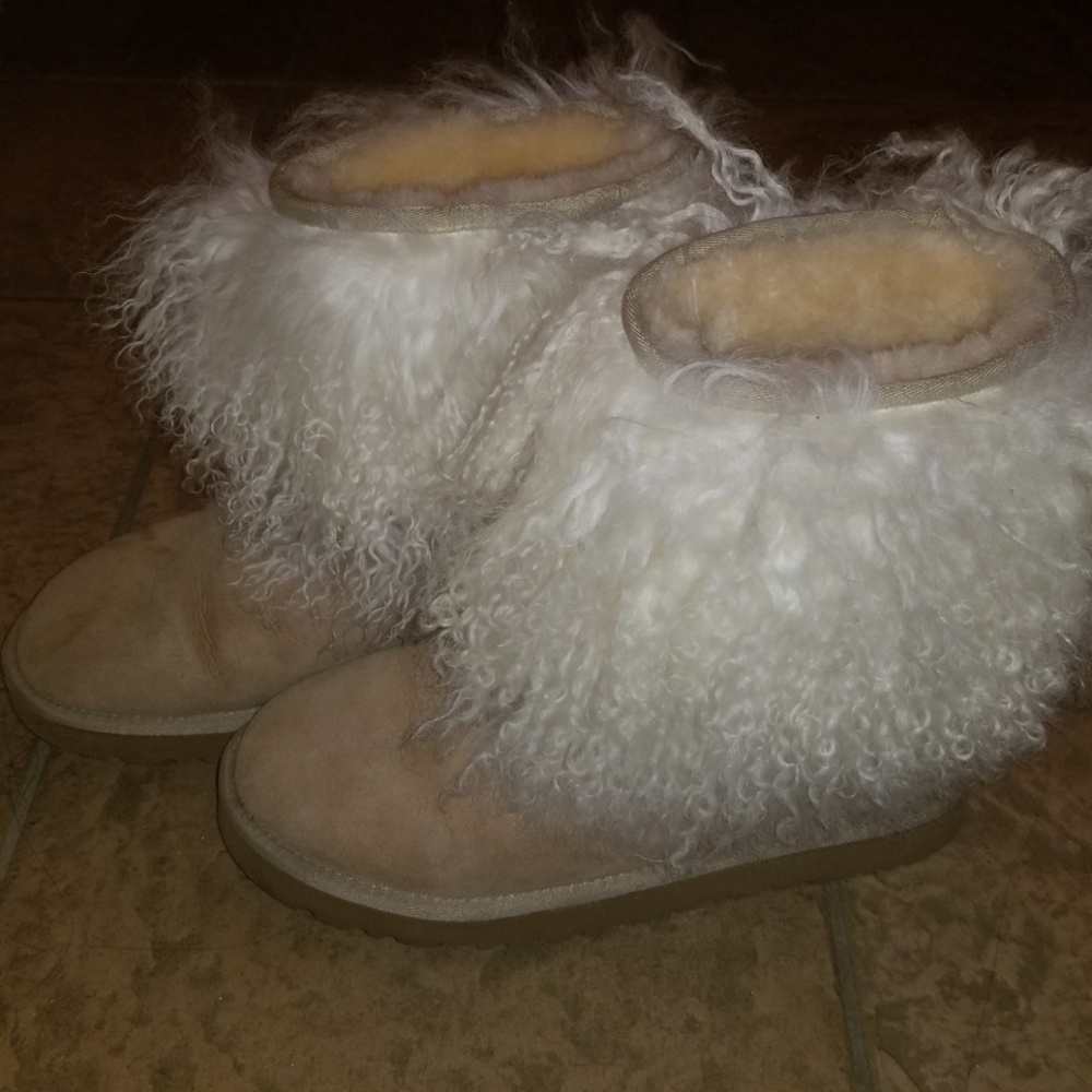 Ugg sheepskin boots